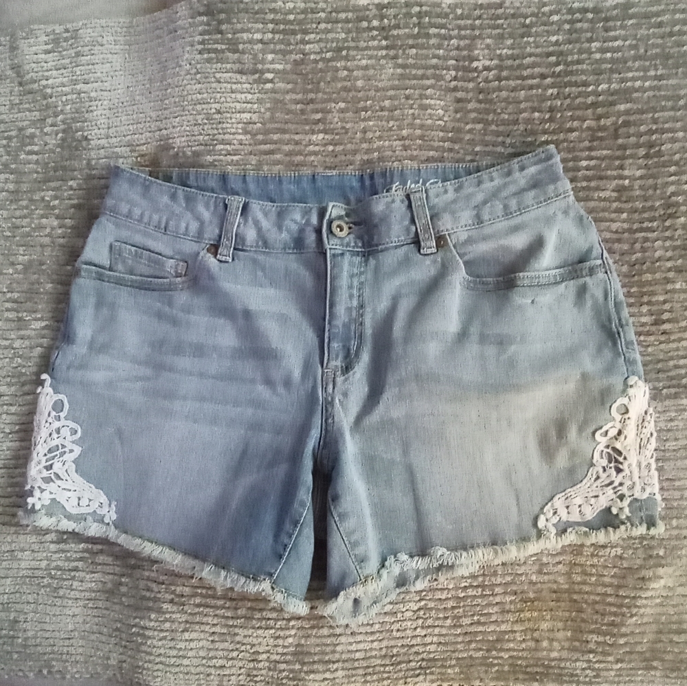 Faded Glory Jean Shorts w/ White Lace on Sides Size 10